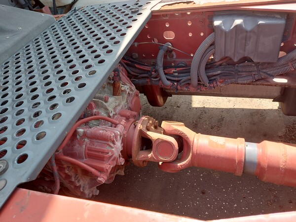 1#7744 Motrice per semirimorchio Iveco in vendita - foto 6