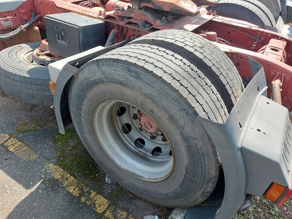 1#7744 Motrice per semirimorchio Iveco in vendita - foto 9