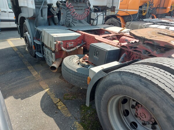1#7744 Motrice per semirimorchio Iveco in vendita - foto 10