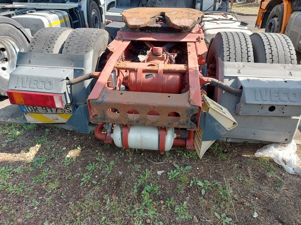 1#7744 Motrice per semirimorchio Iveco in vendita - foto 12