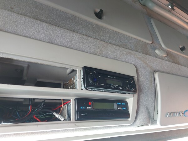 1#7744 Motrice per semirimorchio Iveco in vendita - foto 32