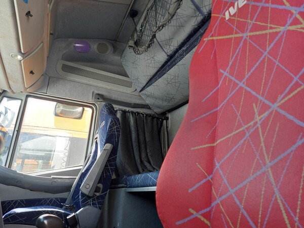 1#7744 Motrice per semirimorchio Iveco in vendita - foto 37