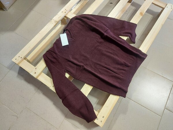 2#7749 Capi di abbigliamento e accessori in vendita - foto 7