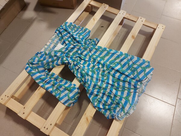 2#7749 Capi di abbigliamento e accessori in vendita - foto 9
