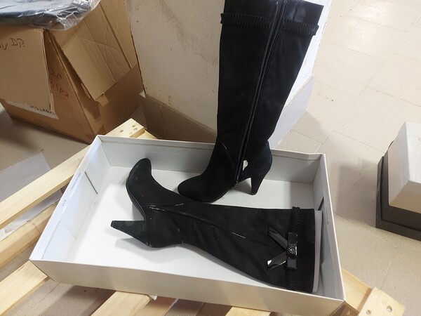 2#7749 Capi di abbigliamento e accessori in vendita - foto 16