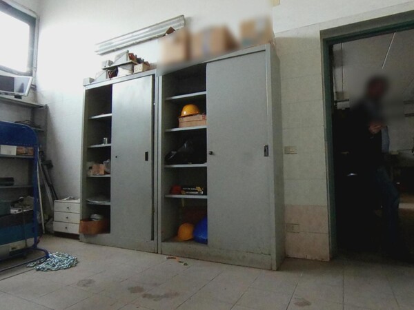 1#7754 Arredi e attrezzatura da ufficio in vendita - foto 2