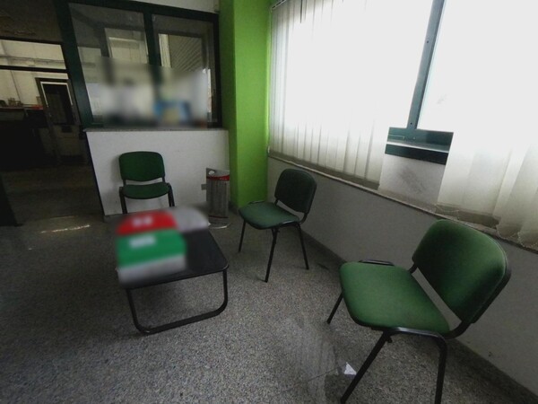 1#7754 Arredi e attrezzatura da ufficio in vendita - foto 3