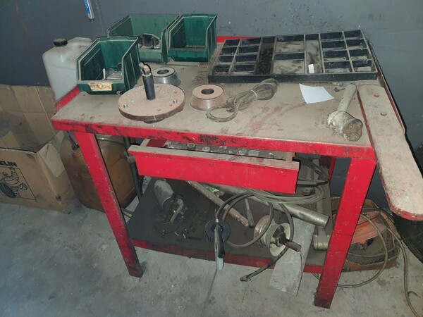 Attrezzatura officina in vendita