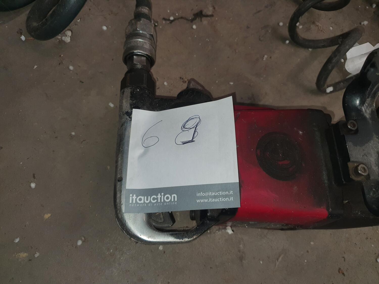 Lot Truck tire changer guns