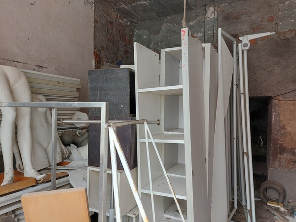 2#7764 Arredo e attrezzatura da negozio in vendita - foto 14