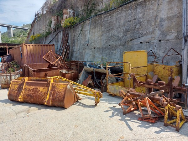 1#7766 Materiali da costruzione e attrezzature da cantiere in vendita - foto 46