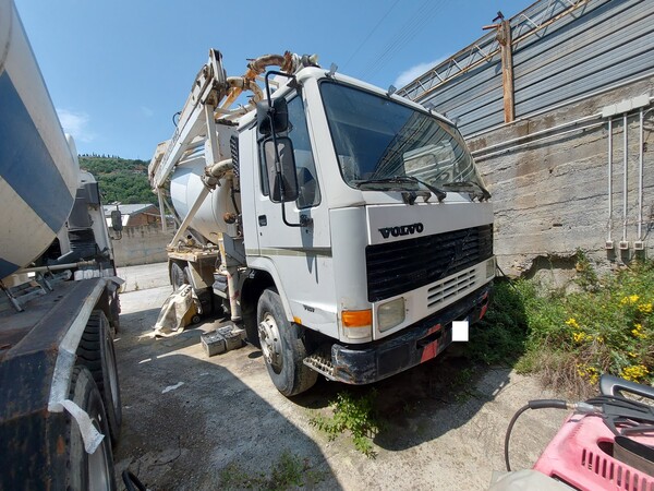 Autocarri in vendita