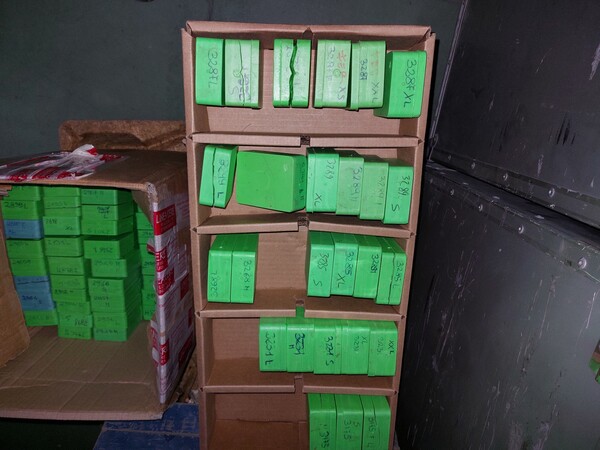 2#77690 Stampi in silicone per produzione gioielli e prototipi in resina in vendita - foto 2