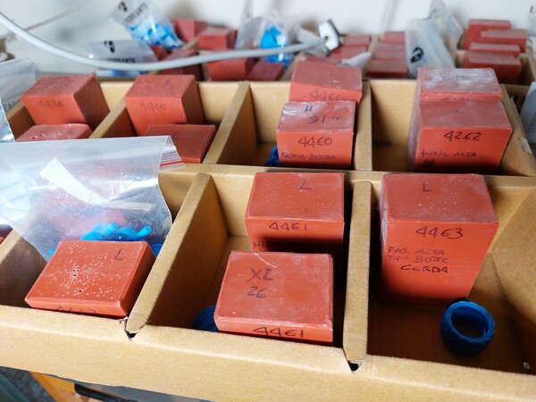 2#77690 Stampi in silicone per produzione gioielli e prototipi in resina in vendita - foto 10