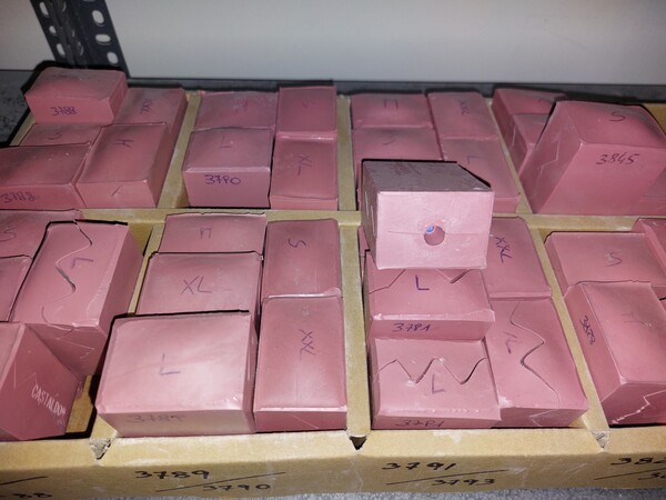 2#77690 Stampi in silicone per produzione gioielli e prototipi in resina in vendita - foto 20