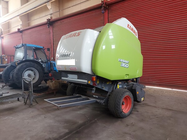 10#7773 Rotopressa Claas Variant in vendita - foto 1