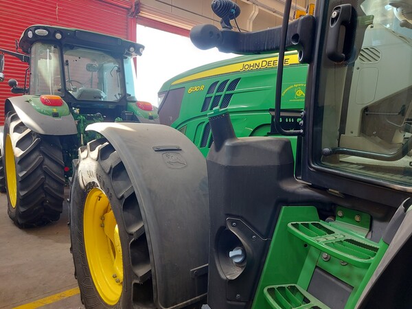 11#7773 Trattore John Deere 6130R in vendita - foto 13