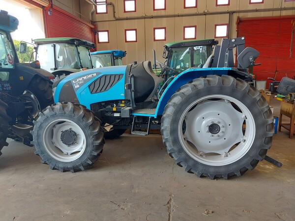 12#7773 Trattore Landini 4-075 DT in vendita - foto 1