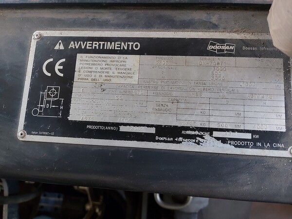 16#7773 Carrello elevatore Doosan in vendita - foto 9