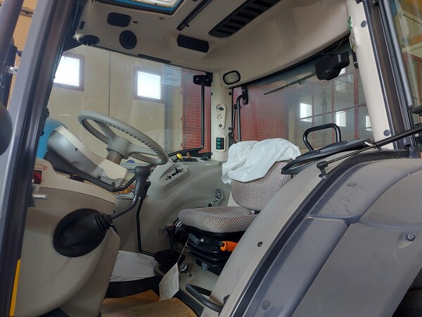 8#7773 Trattore Landini 5-090D Cab in vendita - foto 11