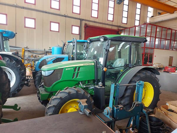 9#7773 Trattore John Deere 5080G in vendita - foto 13