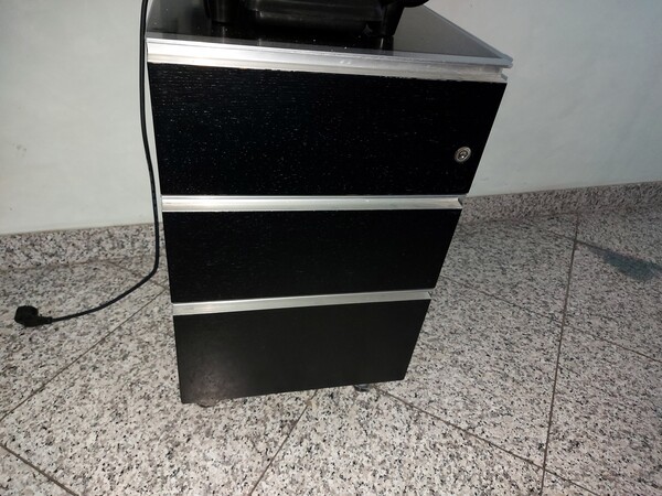 1#7774 Arredi da ufficio e attrezzature elettroniche in vendita - foto 44