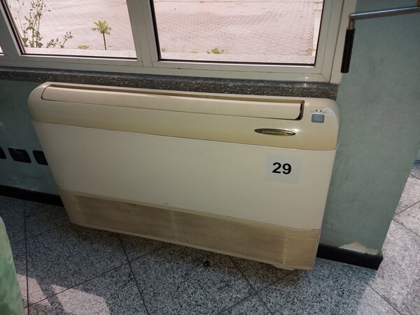 1#7774 Arredi da ufficio e attrezzature elettroniche in vendita - foto 74