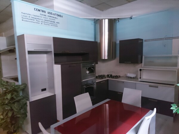 12#7776 Cucina angolare componibile in legno in vendita - foto 1