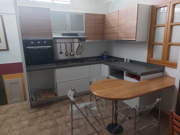 18#7776 Cucina angolare laccata in vendita - foto 1