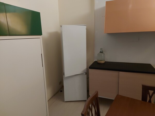 9#7776 Tavolo in legno e frigor AEG in vendita - foto 6