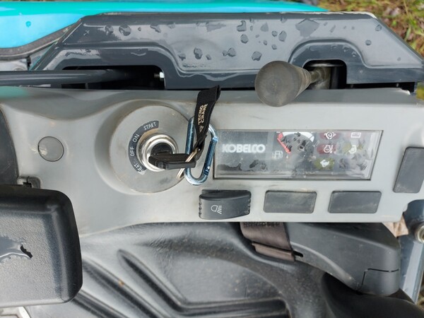 57#7778 Miniescavatore Kobelco SK17SR-3E in vendita - foto 8