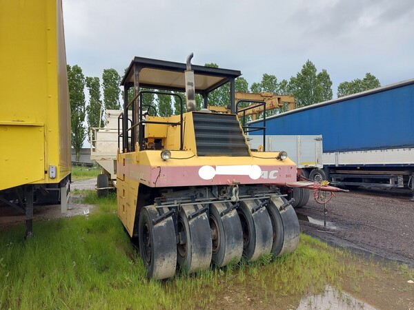 60#7778 Compattatore gommato Dynapac 271 in vendita - foto 3