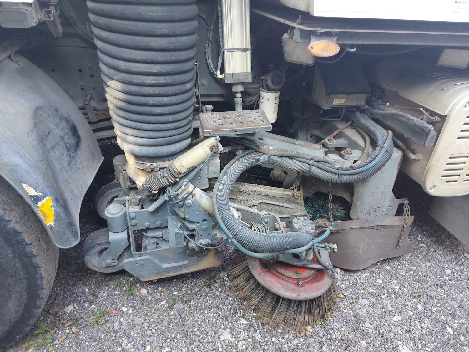 Lotto Autoveicolo per uso speciale Iveco 160/150/E4