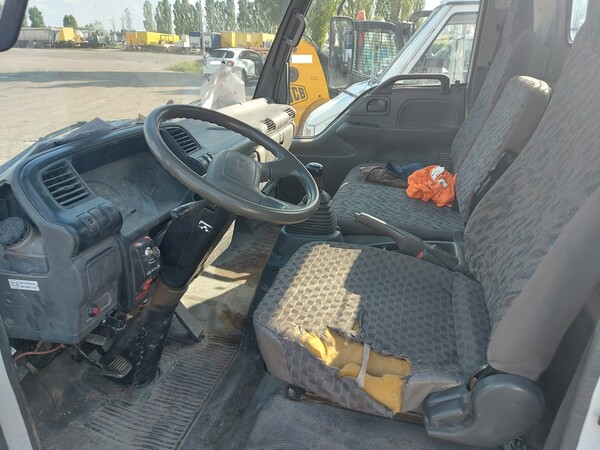 17#7780 Autocarro Isuzu in vendita - foto 9