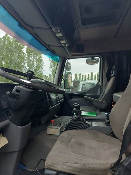 19#7780 Autocarro Renault VI in vendita - foto 11