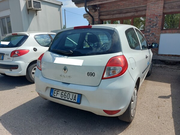 2#7780 Autocarro Renault Clio in vendita - foto 5