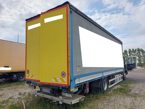 26#7780 Autocarro Renault VI VI 22AVA1 in vendita - foto 4