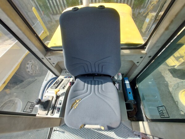 49#7780 Grader New Holland F106.6 in vendita - foto 9