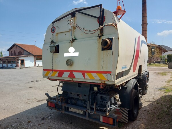 8#7780 Autoveicolo Iveco uso E18 in vendita - foto 7