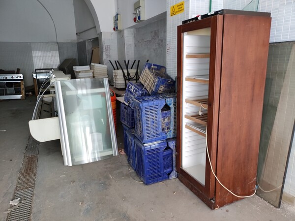 1#7787 Attrezzatura e arredamento laboratorio gastronomico e pizzeria in vendita - foto 2