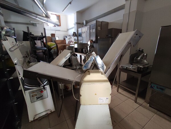 1#7787 Attrezzatura e arredamento laboratorio gastronomico e pizzeria in vendita - foto 31