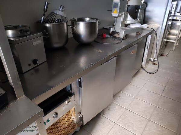 1#7787 Attrezzatura e arredamento laboratorio gastronomico e pizzeria in vendita - foto 40