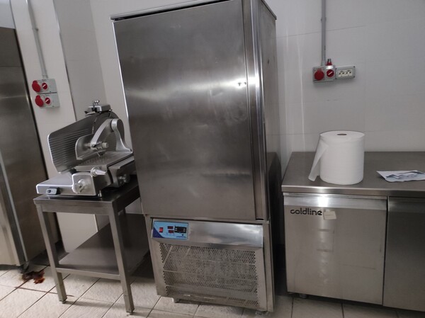 1#7787 Attrezzatura e arredamento laboratorio gastronomico e pizzeria in vendita - foto 45