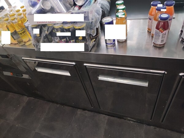 3#7787 Arredamento e attrezzatura da bar in vendita - foto 11