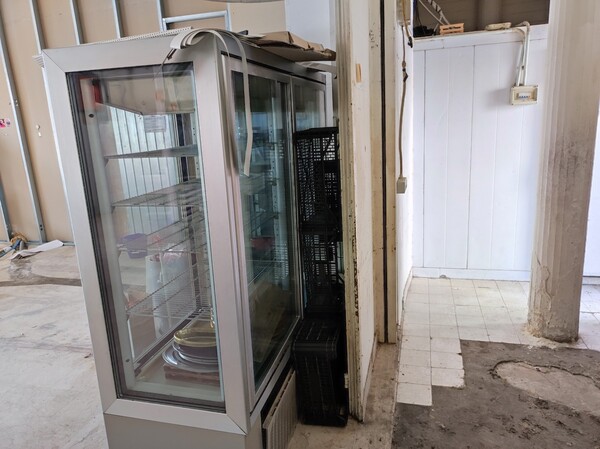 4#7788 Attrezzatura e arredamento da bar in vendita - foto 24