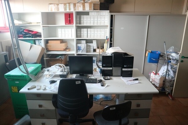 1#7799 Arredi ed attrezzature ufficio in vendita - foto 5