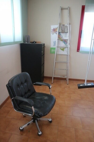 2#7799 Arredi ed attrezzature ufficio in vendita - foto 4