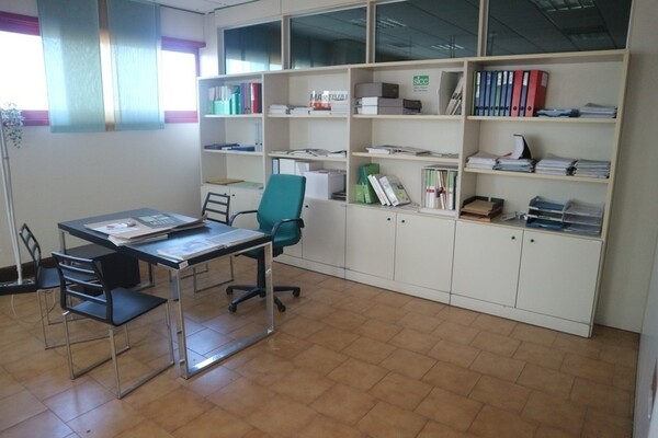 2#7799 Arredi ed attrezzature ufficio in vendita - foto 9