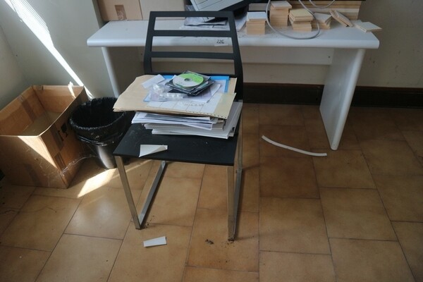 2#7799 Arredi ed attrezzature ufficio in vendita - foto 10
