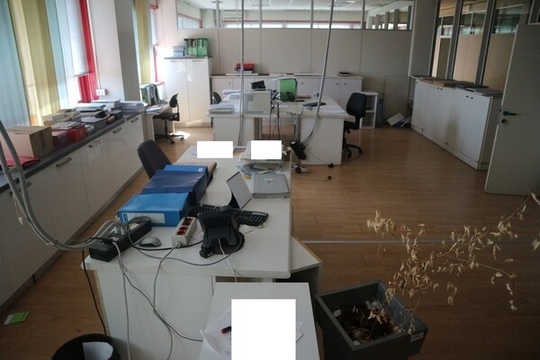 2#7799 Arredi ed attrezzature ufficio in vendita - foto 12